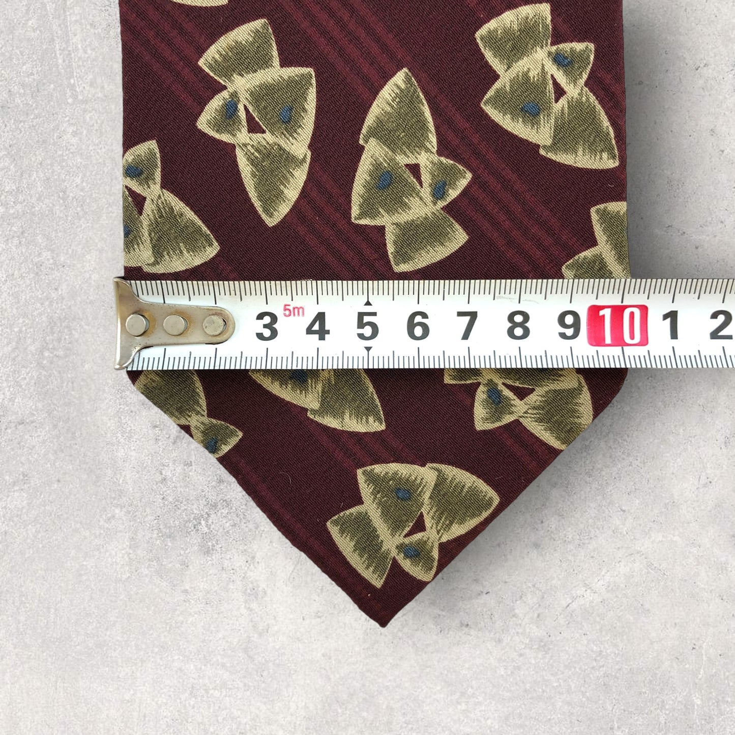 【6404】美品ー良品!カルバン・クライン ネクタイ レッド系