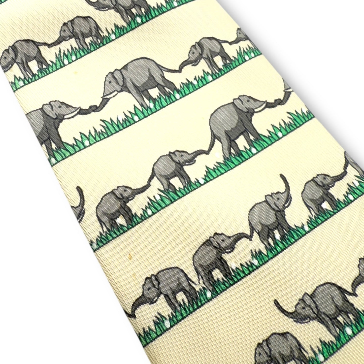 【7304】良品ー可品!エルメス ネクタイ クリーム系 ゾウ柄