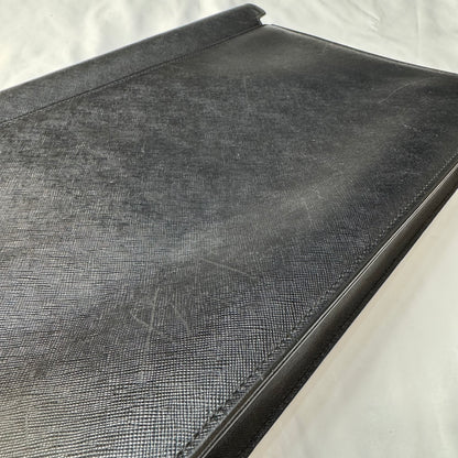 【良品】バーバリー　バッグ　ブラック系　ビジネスバッグ　サフィアーノ