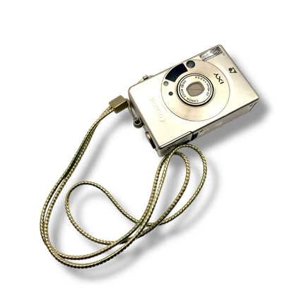 【134】 CANON IXY デジタルカメラ　シルバー系