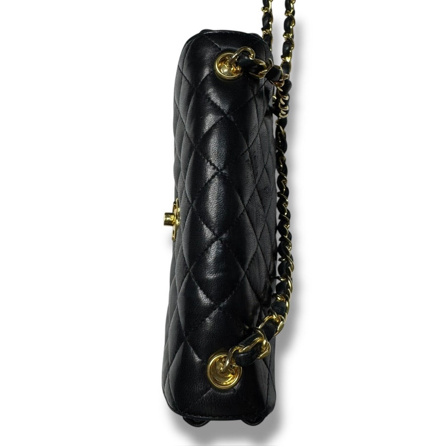 【良品】シャネル　ミニマトラッセ　チェーンショルダーバッグ　ブラック　ラムスキン