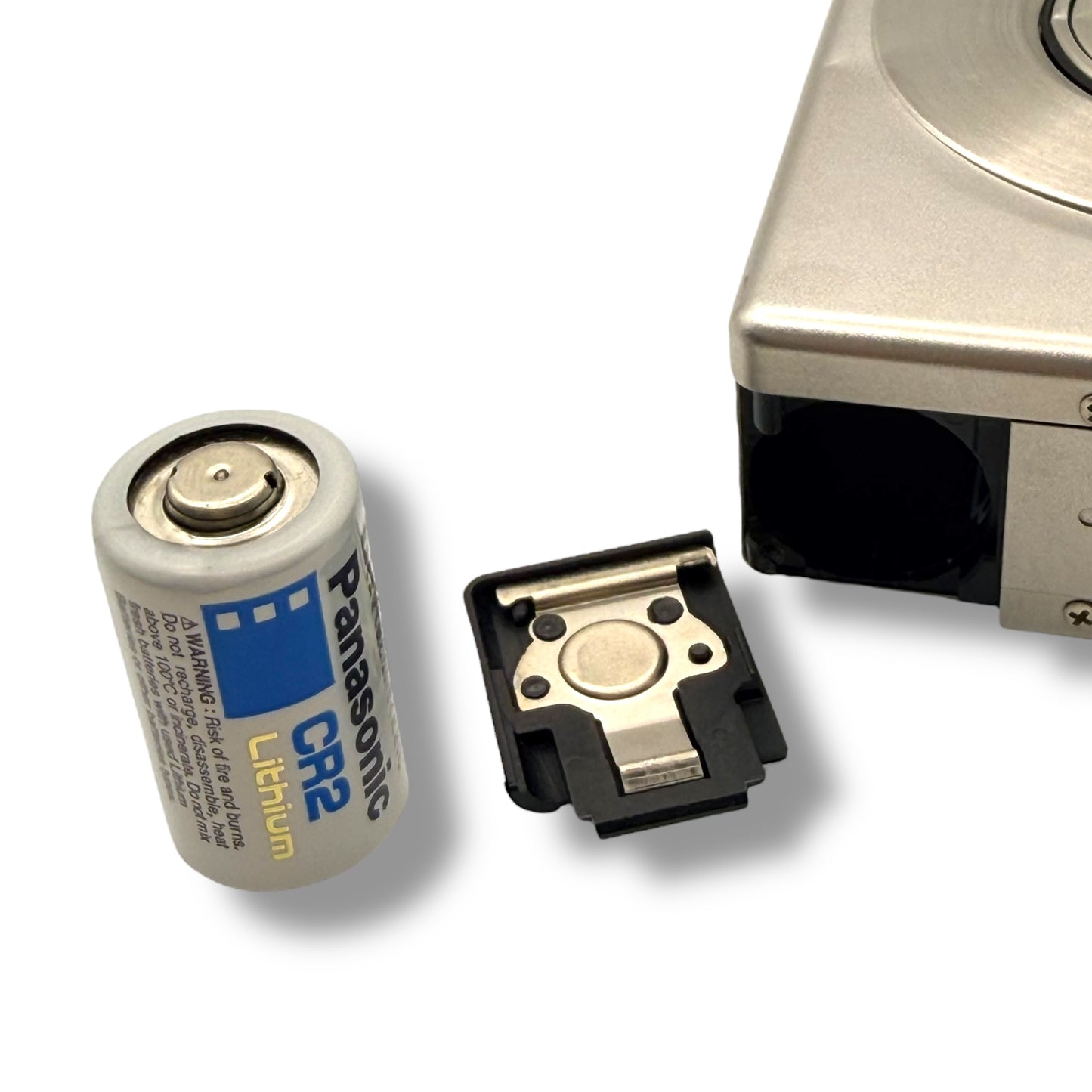 【134】 CANON IXY デジタルカメラ　シルバー系