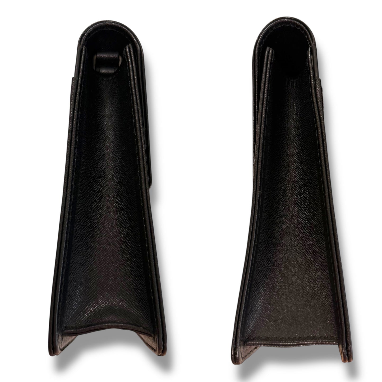 【美品】バーバリー　クラッチバッグ　ブラック系　サフィアーノ