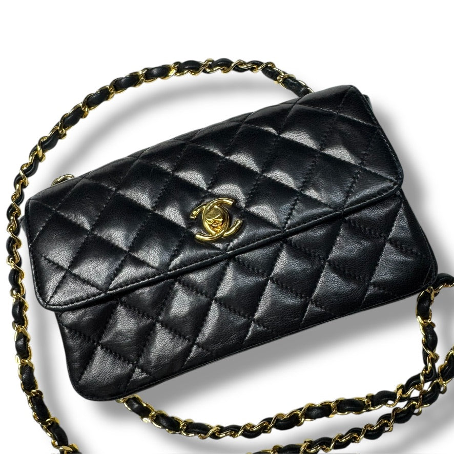 【良品】シャネル　ミニマトラッセ　チェーンショルダーバッグ　ブラック　ラムスキン