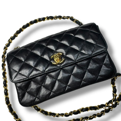 【良品】シャネル　ミニマトラッセ　チェーンショルダーバッグ　ブラック　ラムスキン