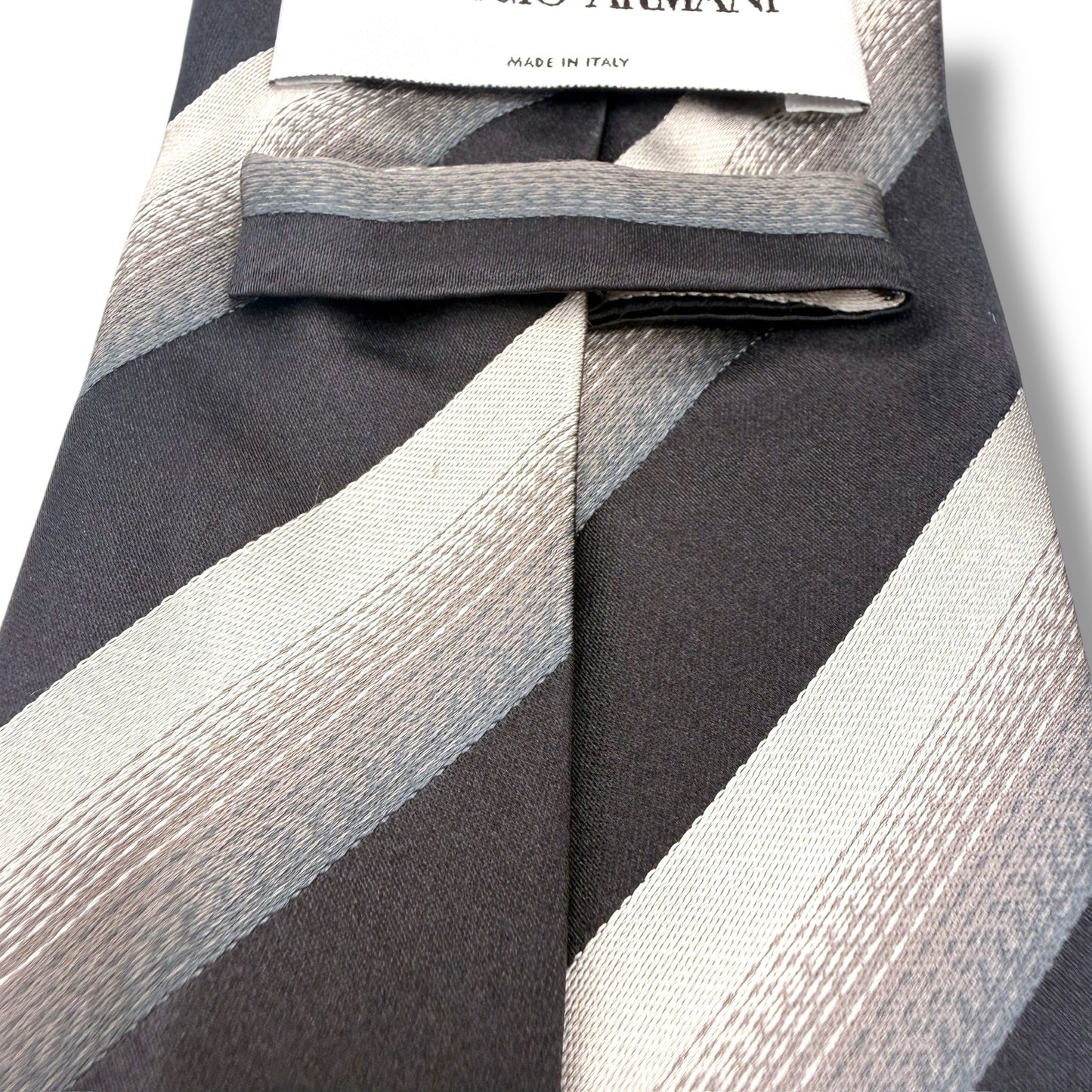 【7909】美品ー良品！アルマーニ　ネクタイ　ブラック系