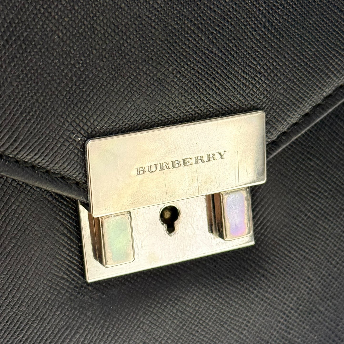 【良品】バーバリー　バッグ　ブラック系　ビジネスバッグ　サフィアーノ