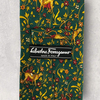 [6253] Good quality! Salvatore Ferragamo necktie in green 