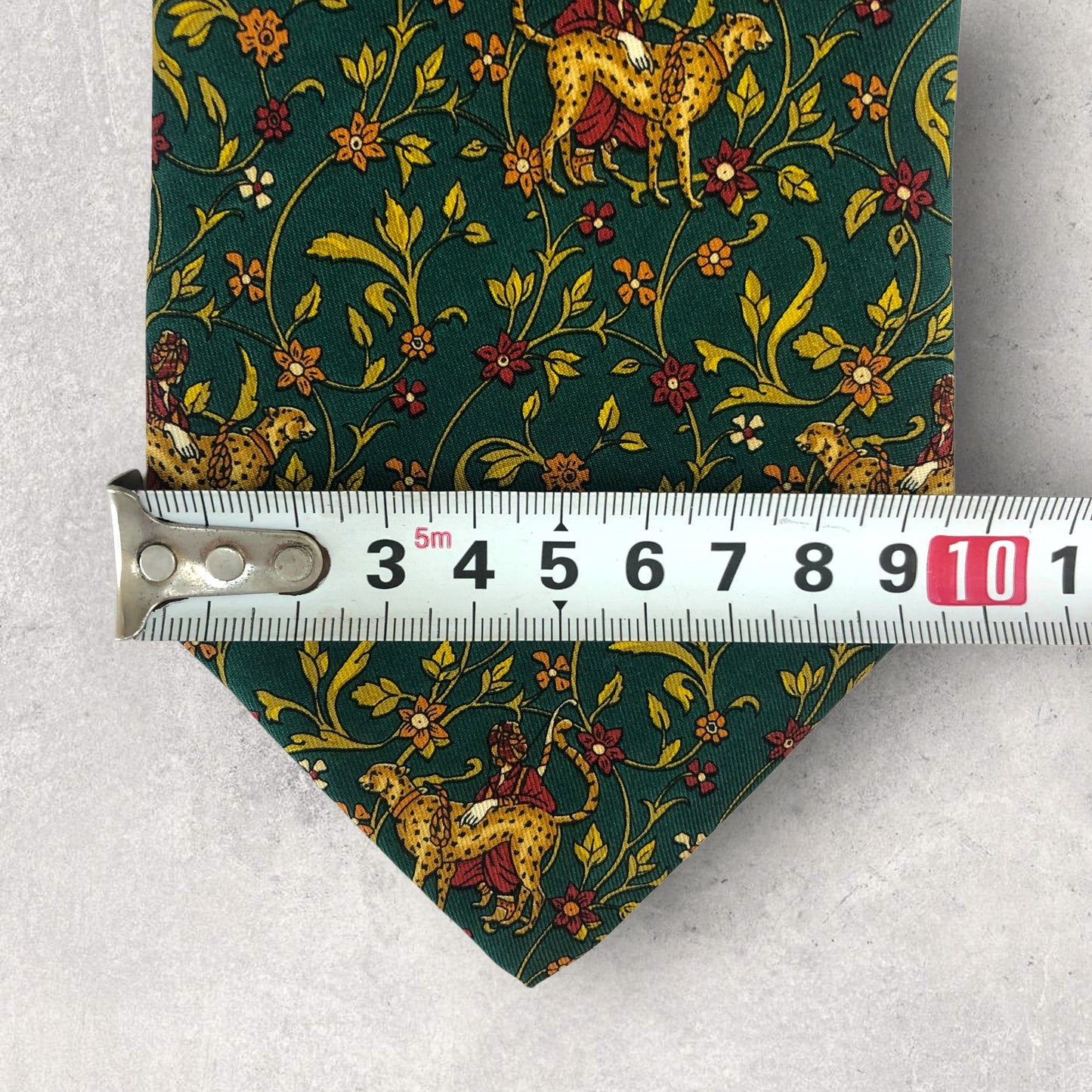 [6253] Good quality! Salvatore Ferragamo necktie in green 