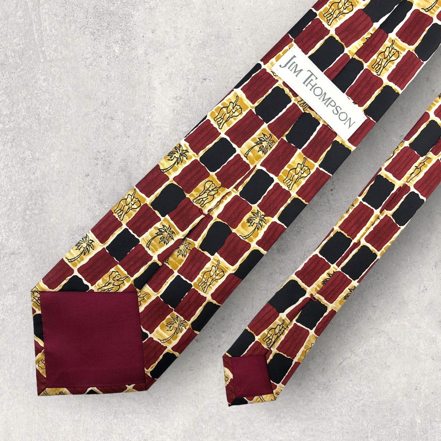 [6405] Good quality! Jim Thompson necktie, red, elephant and palm tree pattern 