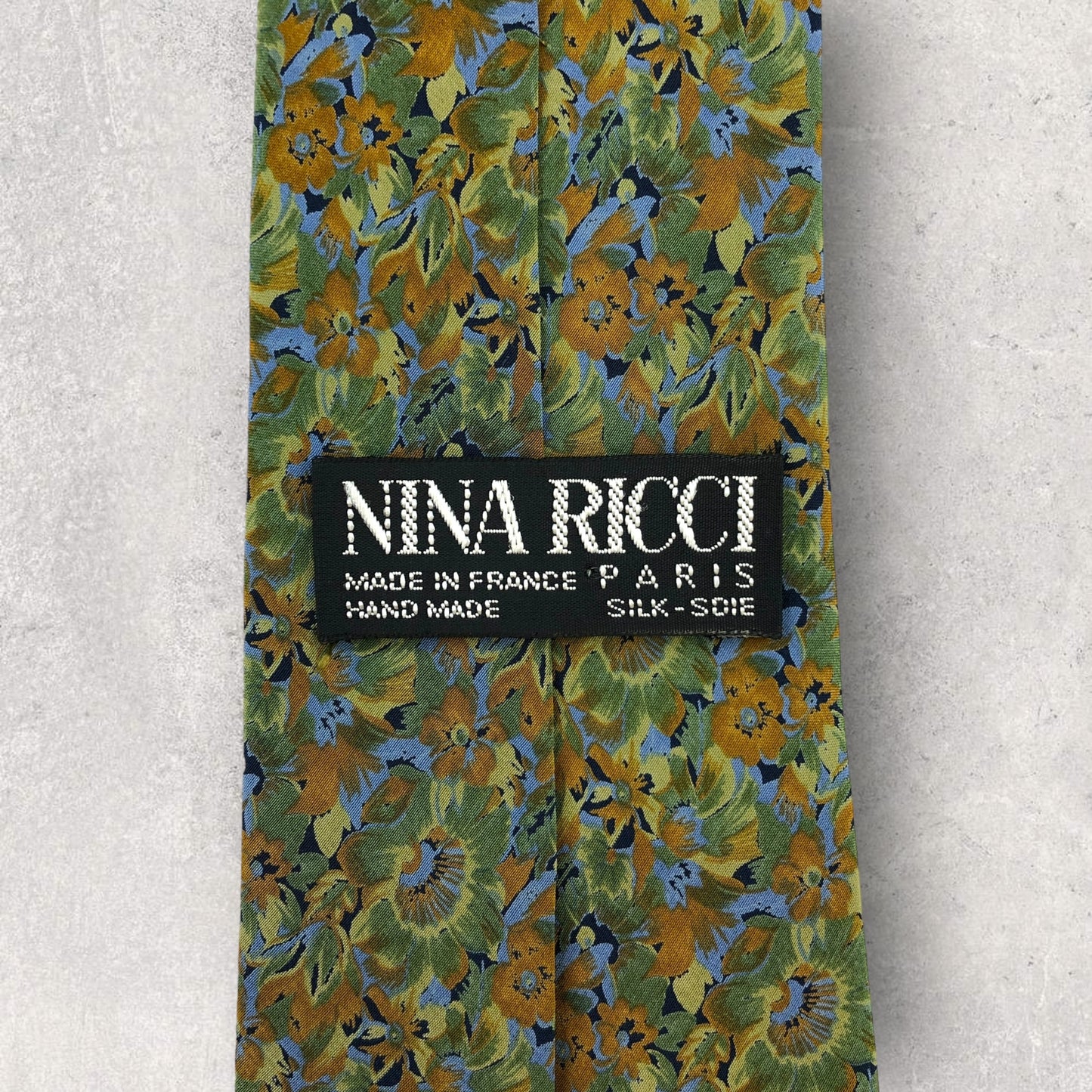 [6433] Beautiful item! Nina Ricci necktie in green with floral pattern 