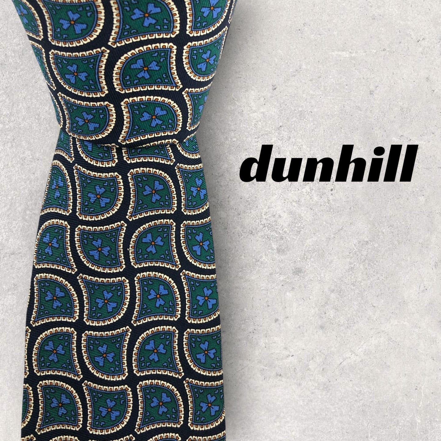 [6568] Beautiful item! Dunhill necktie in green 