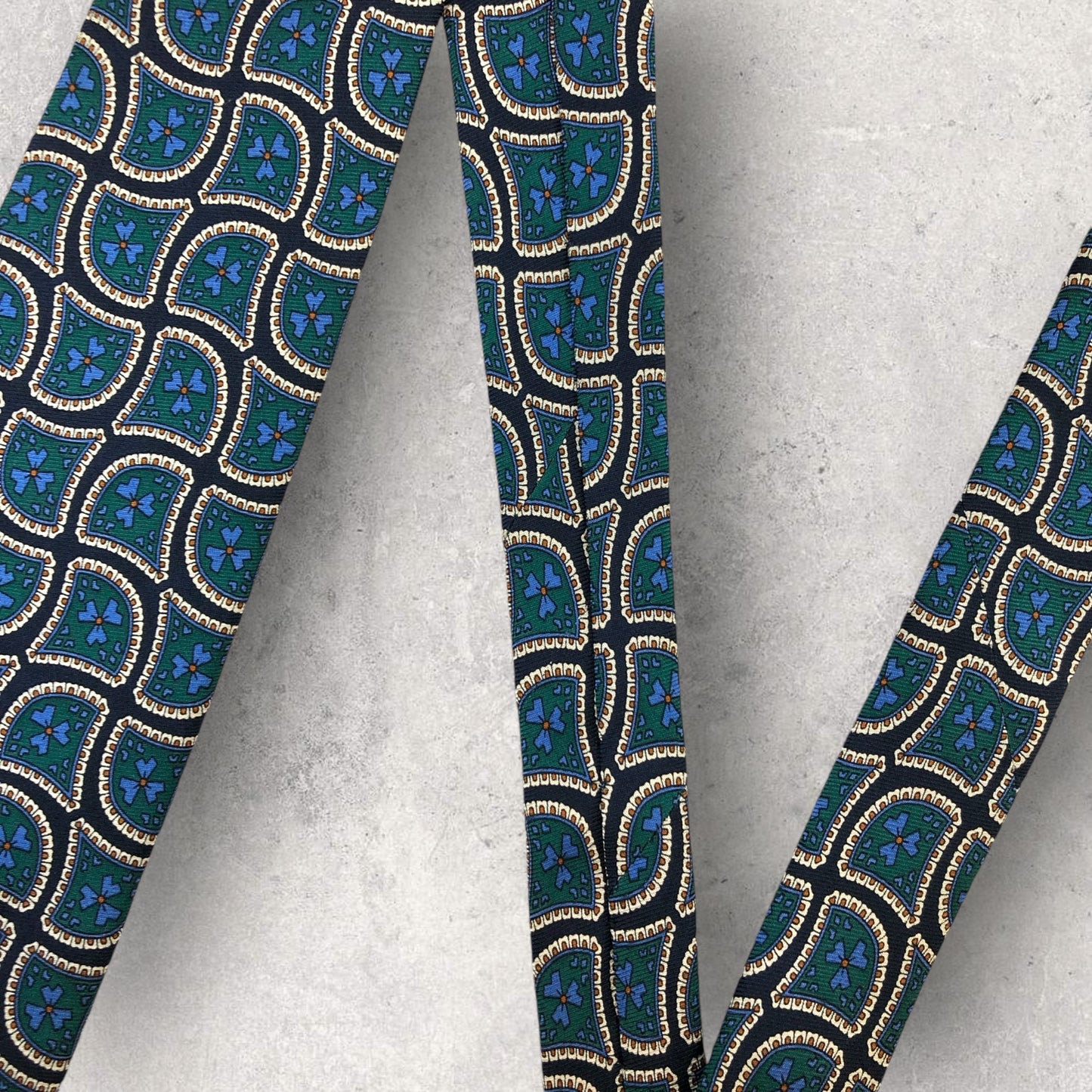 [6568] Beautiful item! Dunhill necktie in green 