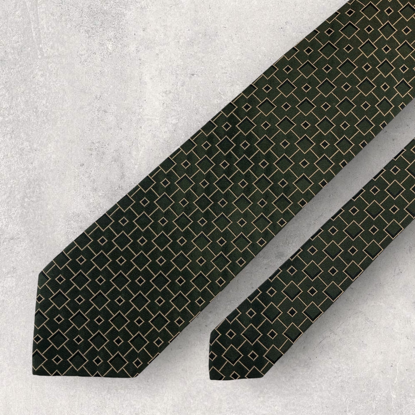 【6633】美品！ダーバン　ネクタイ　グリーン系