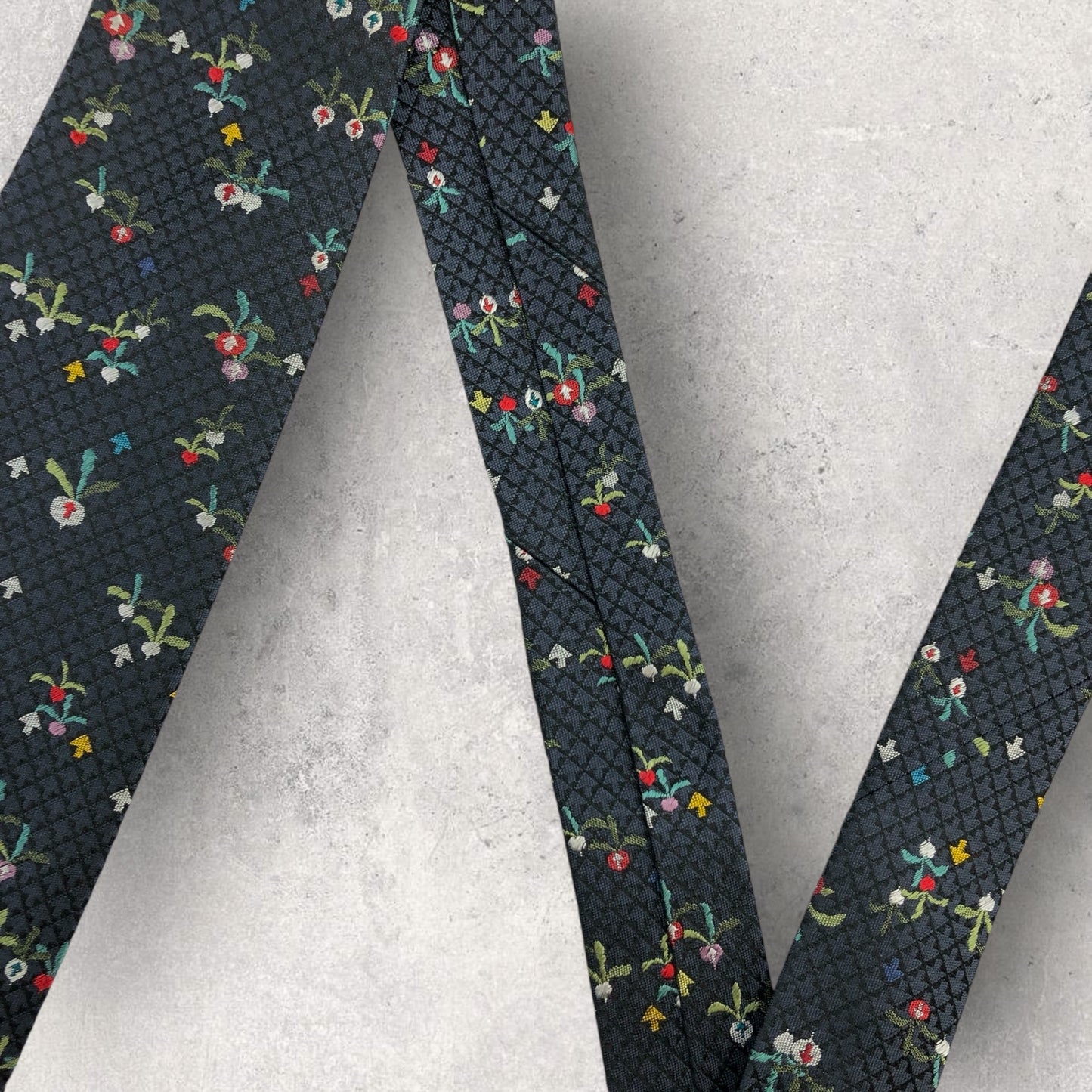 【6657】美品！ギンザタヤ　ネクタイ　ネイビー系