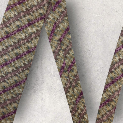 [6692] Beautiful item! Missoni tie in gold and purple 