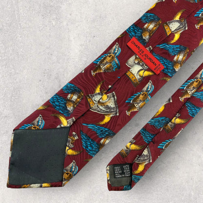 【6715】美品！シャルルジョルダン　ネクタイ　レッド系　バイキングホーンハット柄