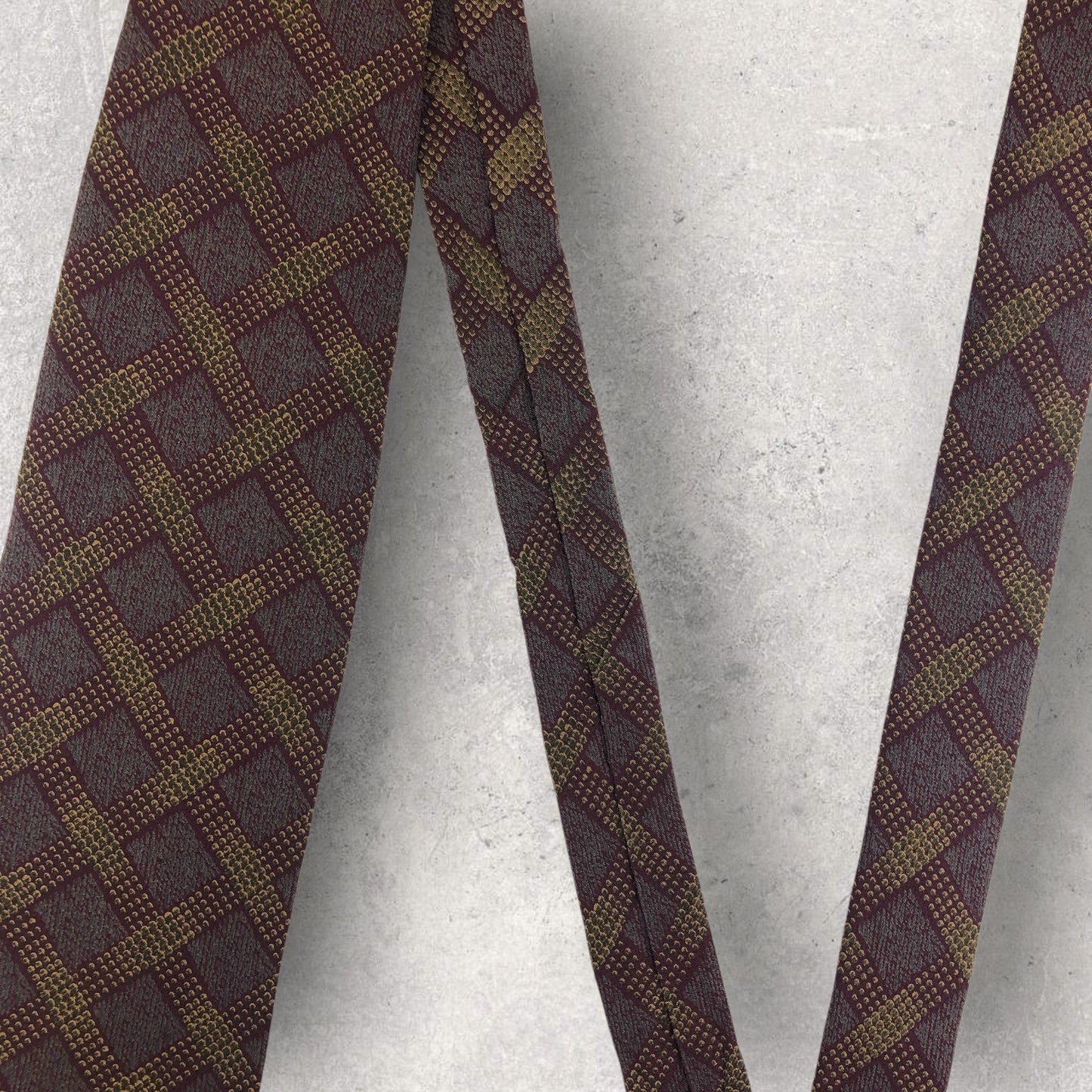 【6812】美品！ダナキャラン　ネクタイ　レッド系　ボルドー系