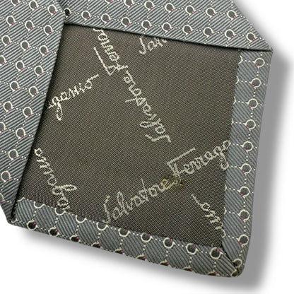 【7485】良品！サルヴァトーレフェラガモ　ネクタイ　グレー系　ガンチーニ柄