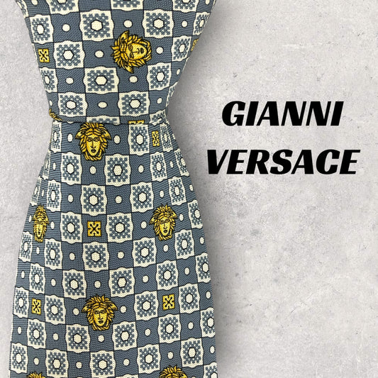 【6821】美品！ジャンニヴェルサーチ　ネクタイ　水色系