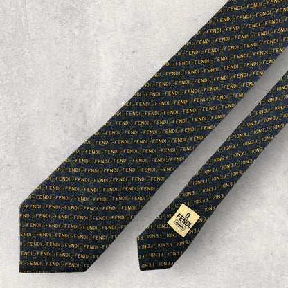 【6927】良品！フェンディ　ネクタイ　ネイビー系　ロゴ柄