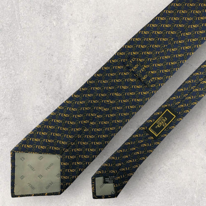 【6927】良品！フェンディ　ネクタイ　ネイビー系　ロゴ柄