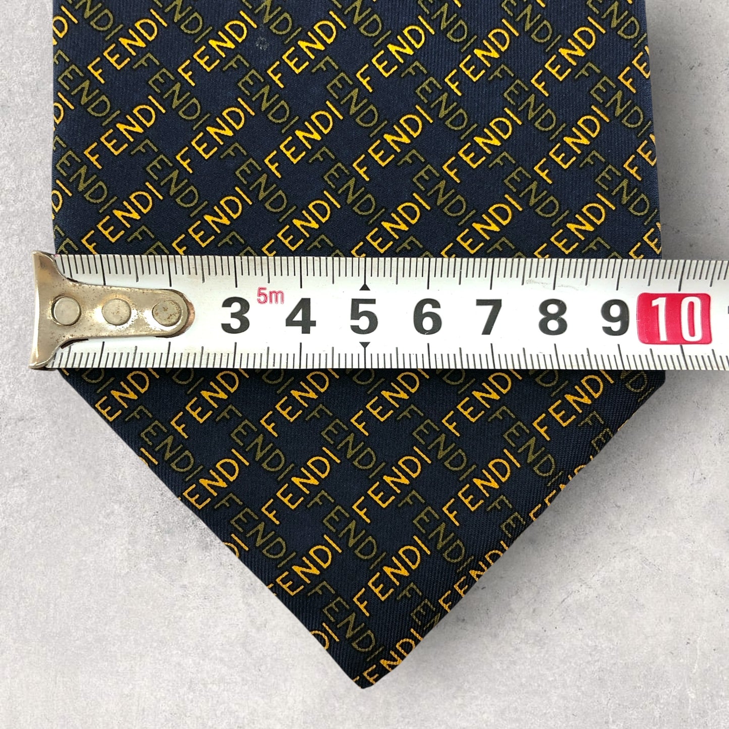 【6927】良品！フェンディ　ネクタイ　ネイビー系　ロゴ柄