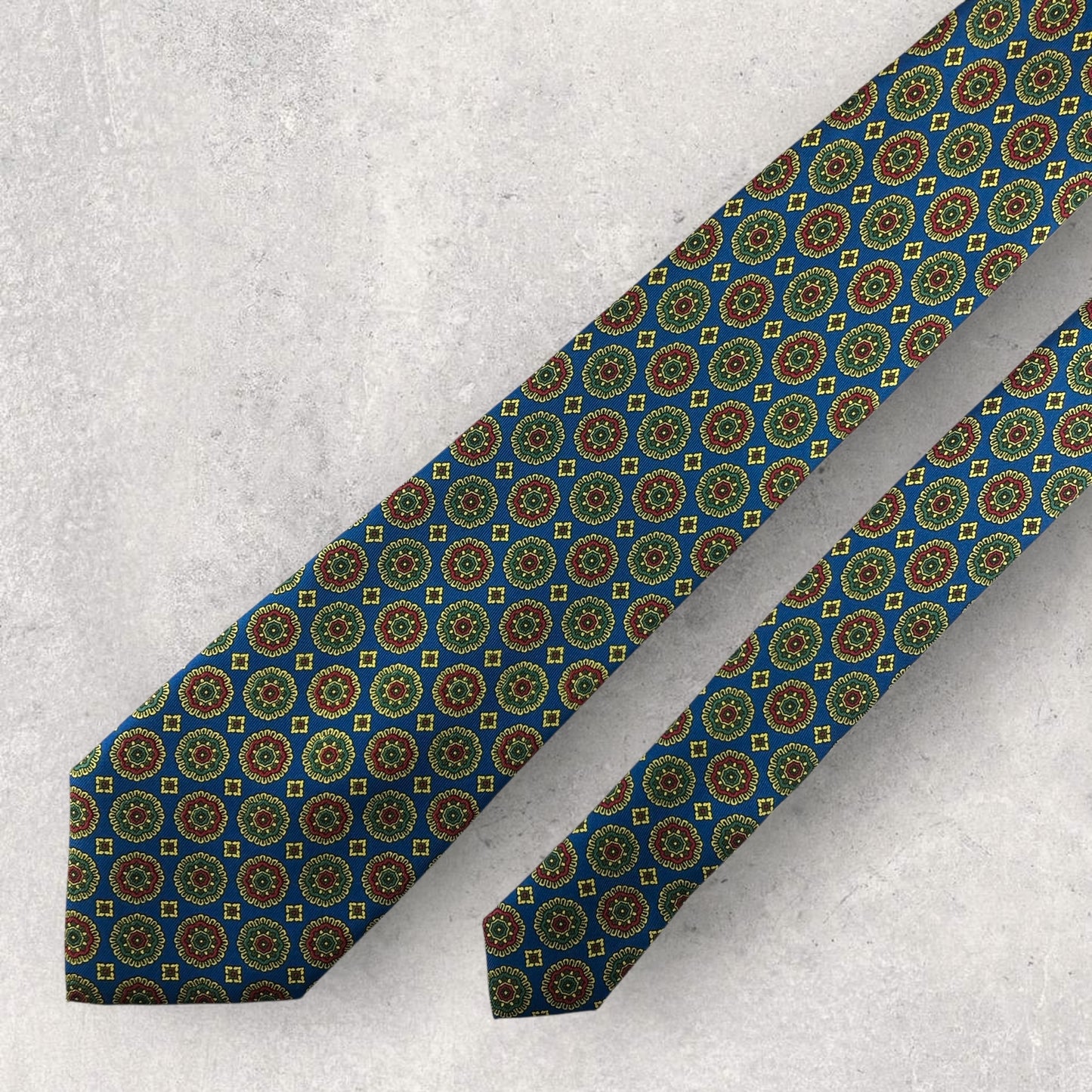 【6938】良品！ニナリッチ　ネクタイ　ブルー系