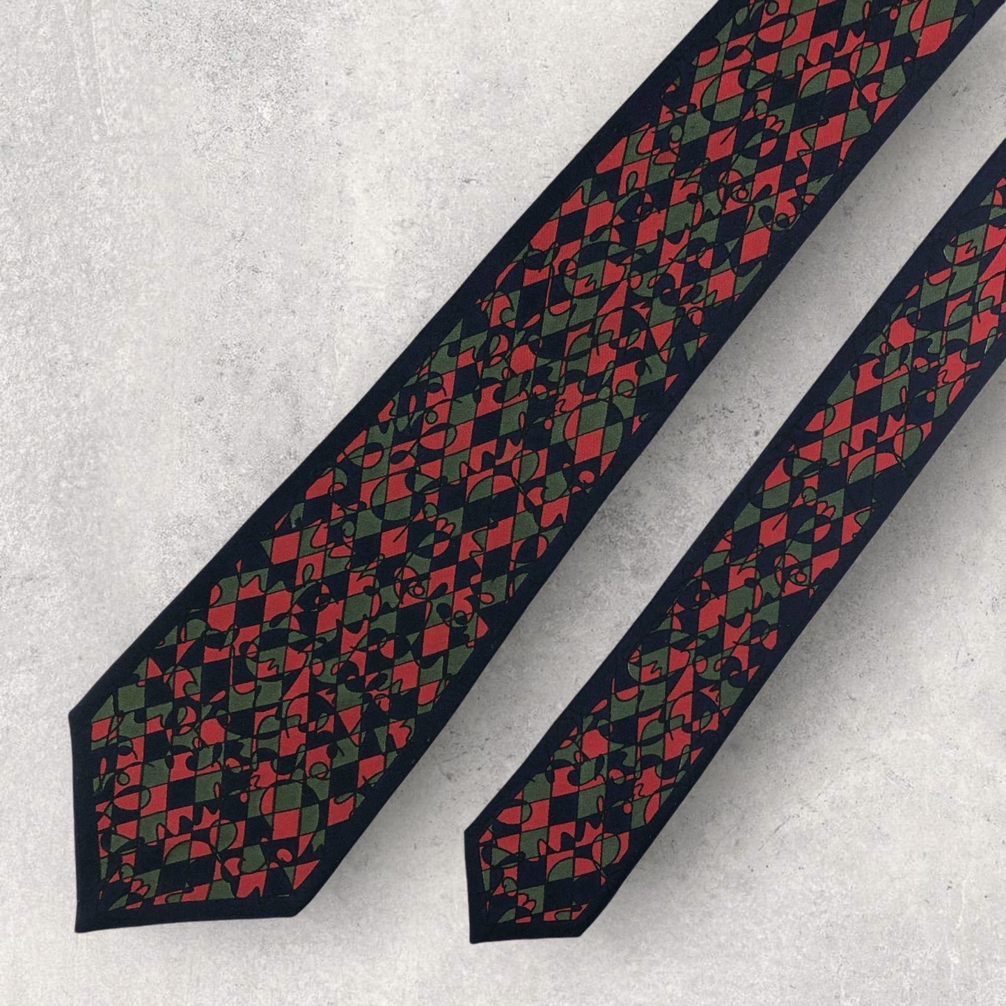 【6962】良品！ミラショーン　ネクタイ　ネイビー系　レッド系