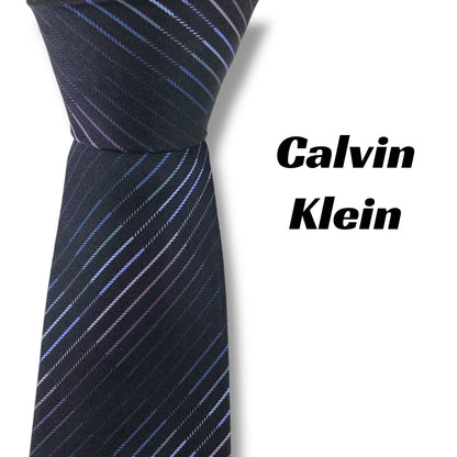 【6992】美品！カルバンクライン　ネクタイ　ネイビー系