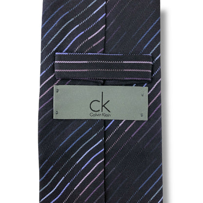 【6992】美品！カルバンクライン　ネクタイ　ネイビー系