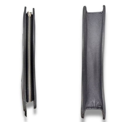 【美品】(2)バーバリー　クラッチバッグ　ブラック系　サフィアーノ