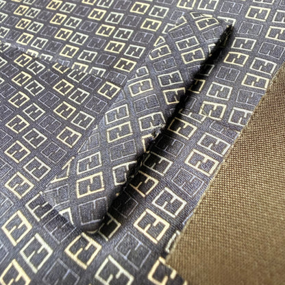 【8073】美品ー良品！フェンディ　ネクタイ　ネイビー系