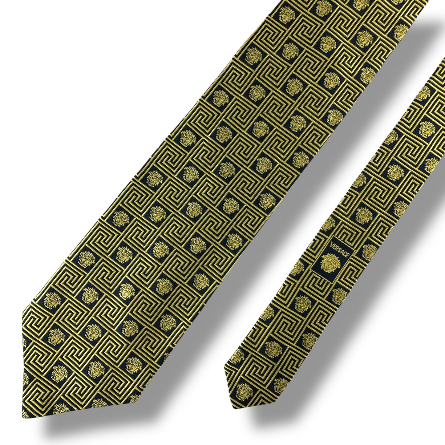 【7098】美品！ジャンニヴェルサーチ　ネクタイ　ネイビー系　ゴールド系