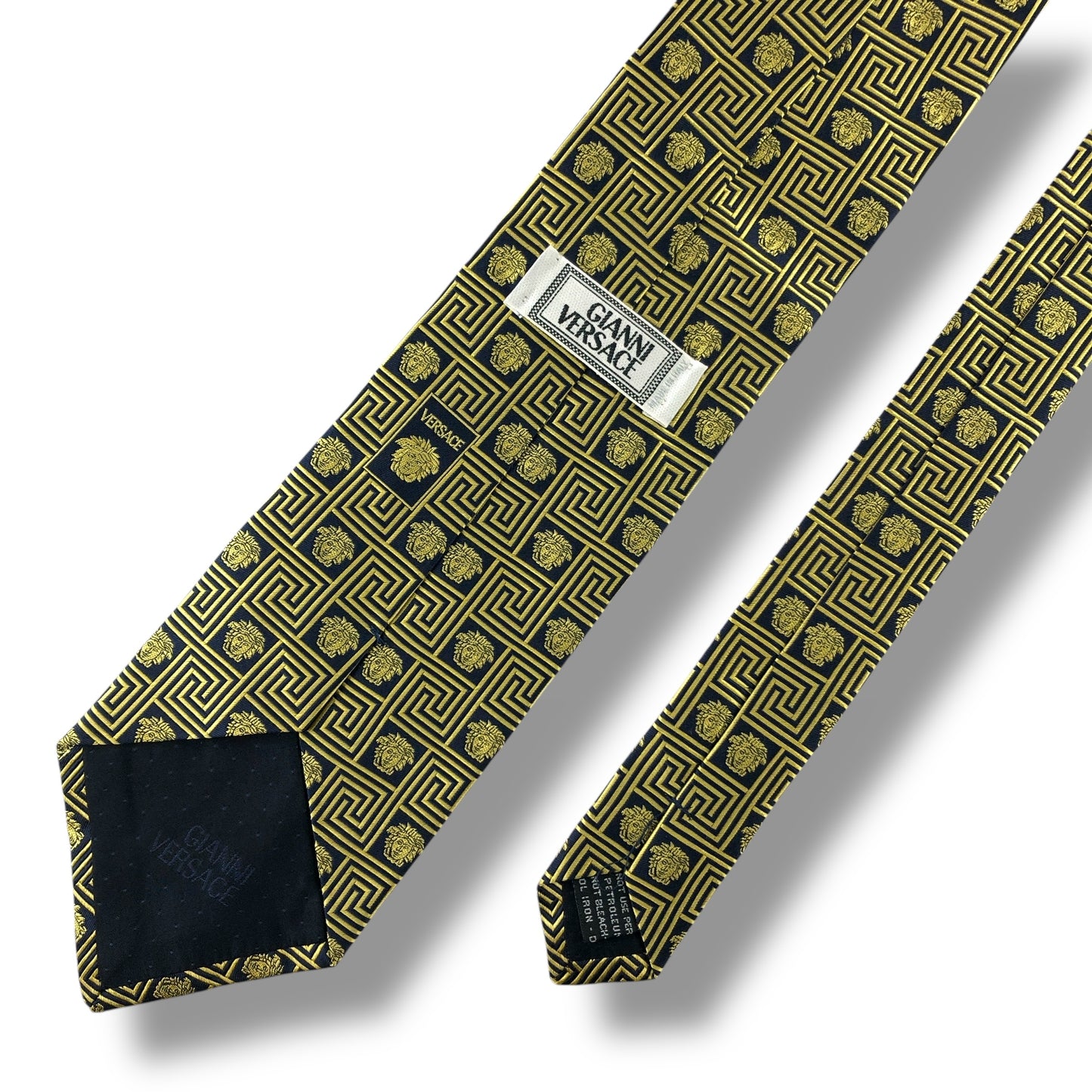 【7098】美品！ジャンニヴェルサーチ　ネクタイ　ネイビー系　ゴールド系