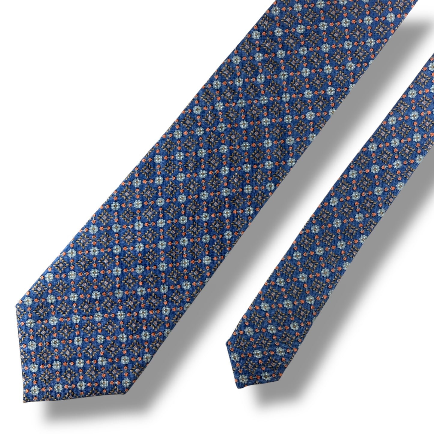 【7115】美品！ニナリッチ　ネクタイ　水色系　花柄