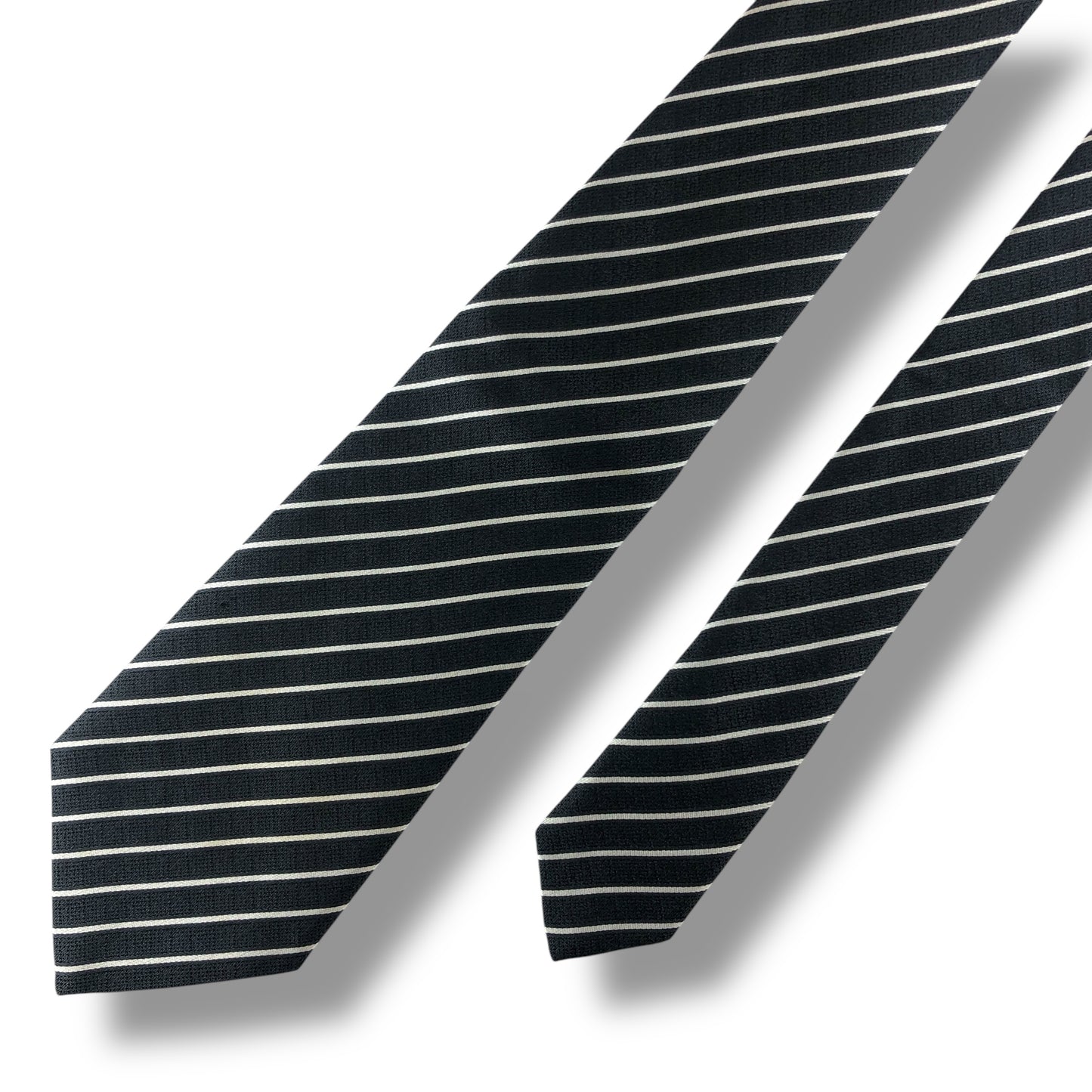 【7119】良品！アルマーニ　ネクタイ　ブラック系　ストライプ柄