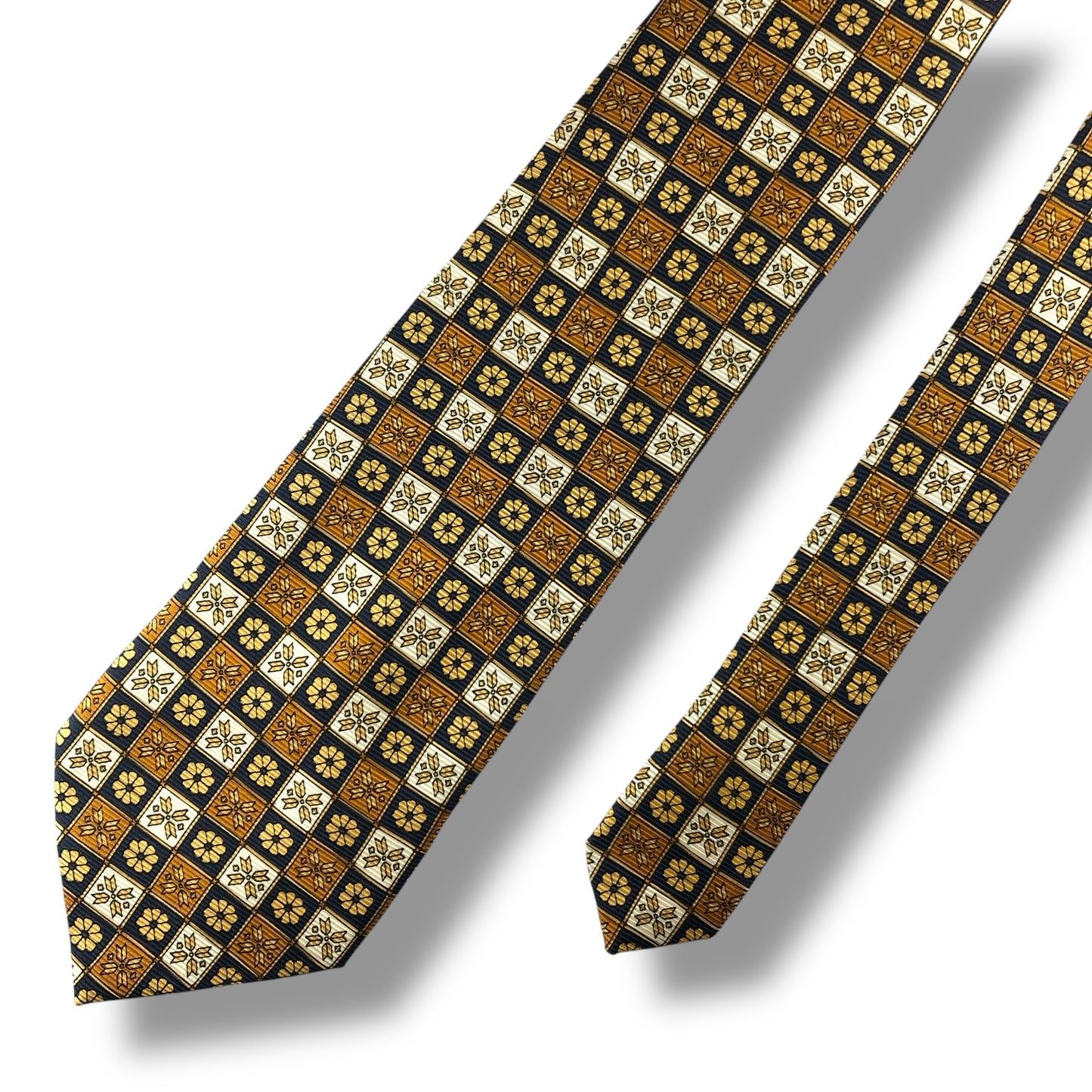 【7120】美品ー良品！バリー　ネクタイ　ゴールド系