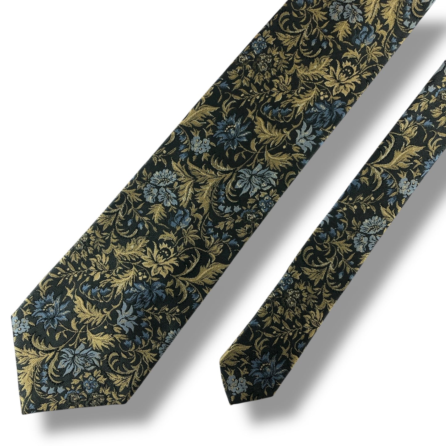 【7122】美品！イヴサンローラン　ネクタイ　水色グレー系　花柄