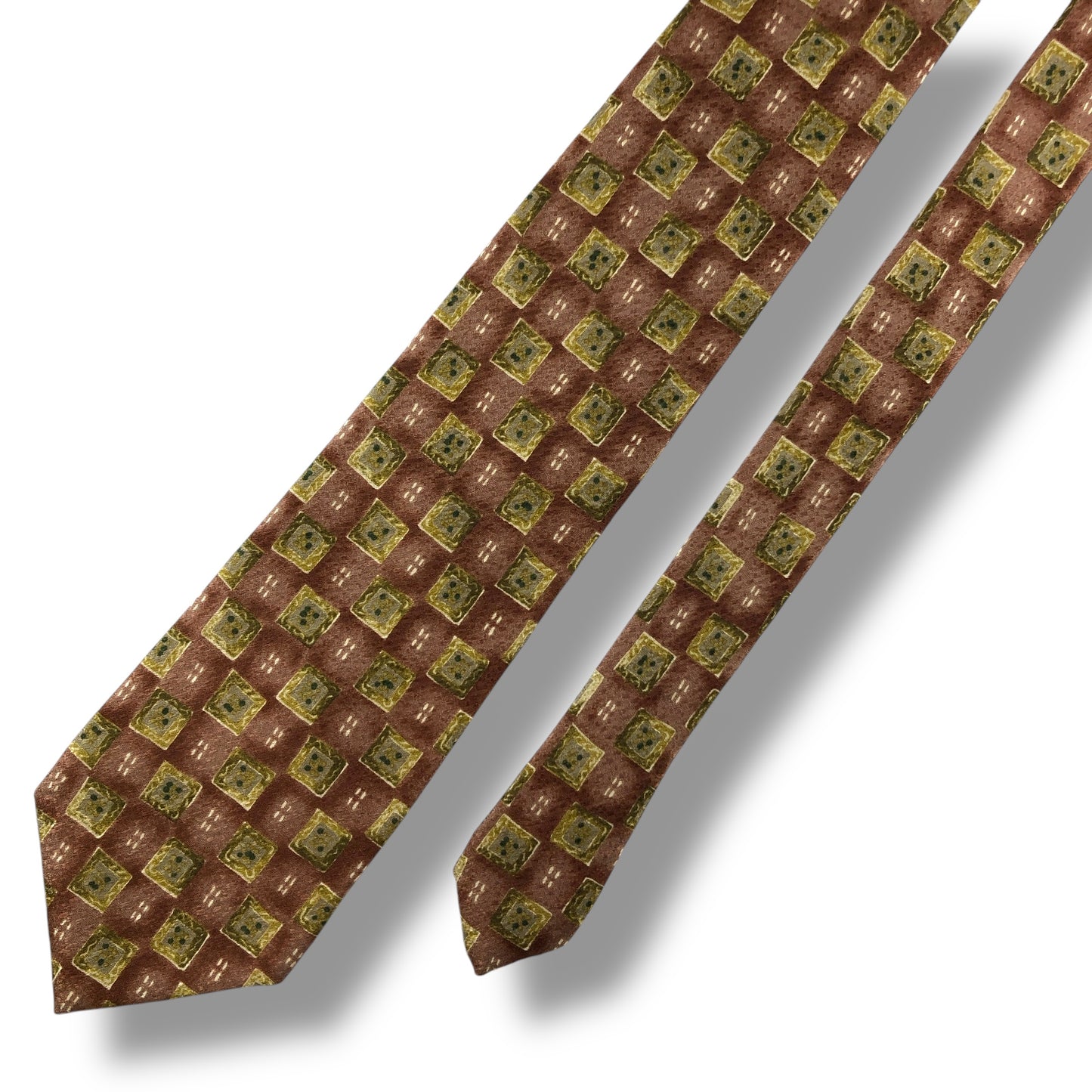 【7133】美品！ニナリッチ　ネクタイ　ピンク系　レッド系