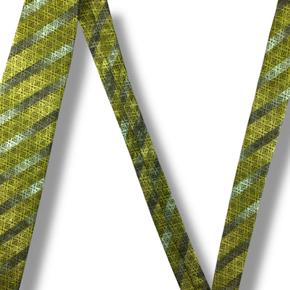 【7151】美品！ニナリッチ　ネクタイ　黄緑系　ストライプ柄