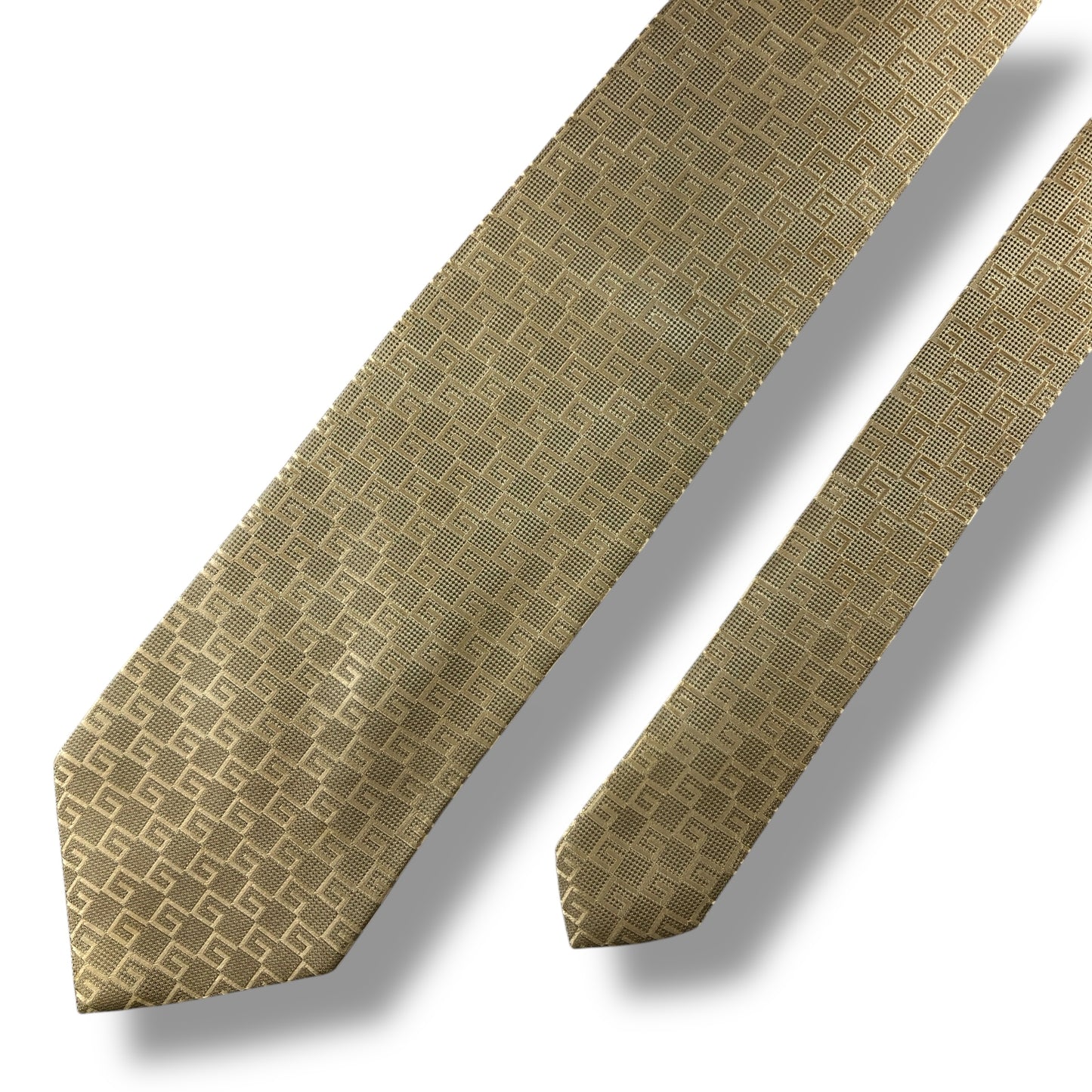 【7166】美品！グッチ　ネクタイ　クリーム色系　G柄