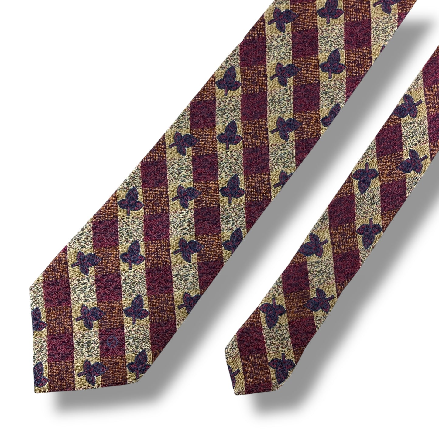 【7176】美品！ダンヒル　ネクタイ　レッド系　葉っぱ柄