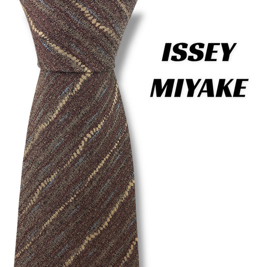 【7447】美品！イッセイミヤケ　ネクタイ　赤茶系