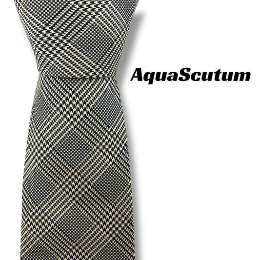【7452】美品！アクアスキュータム　ネクタイ　グレー系　チェック