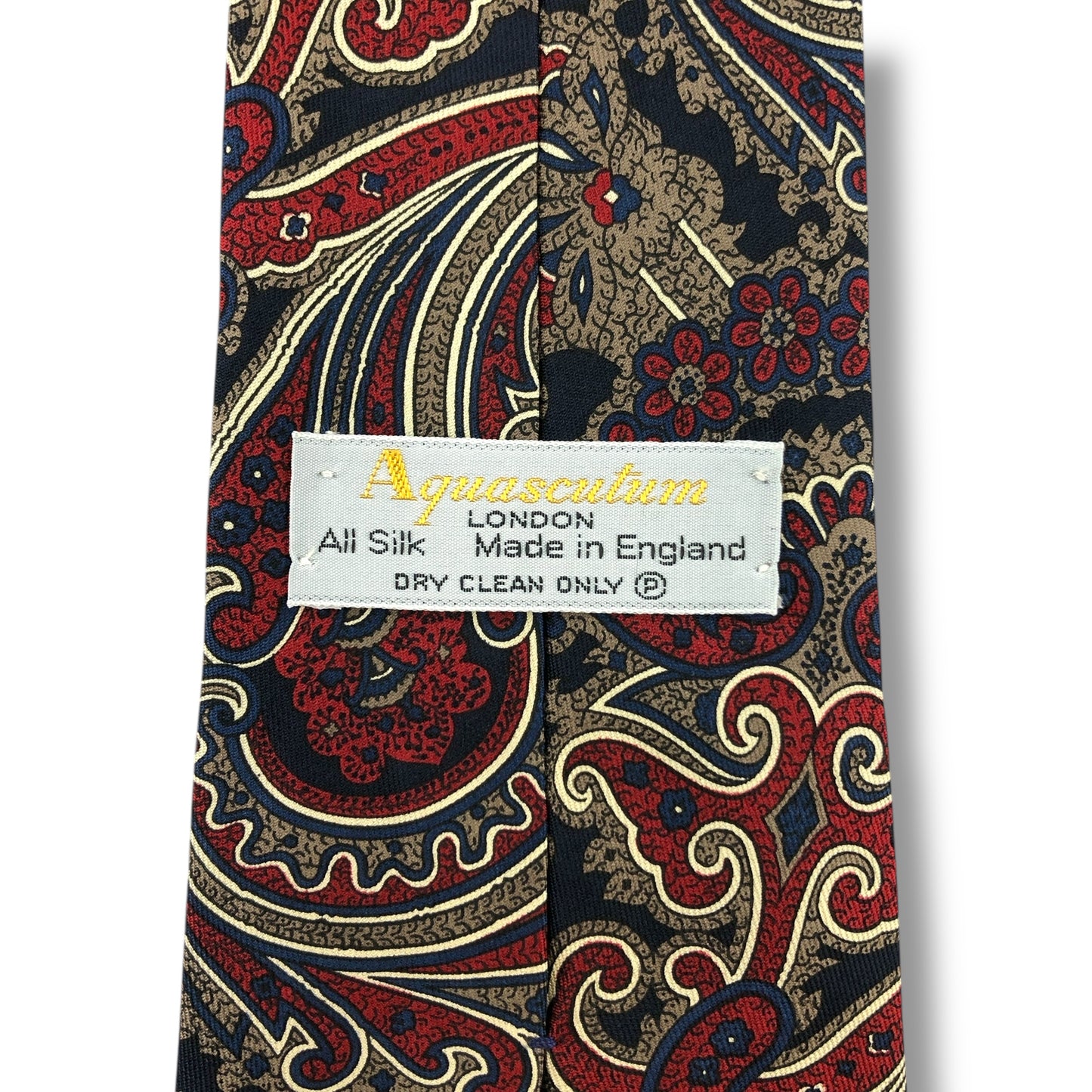 【7482】美品！アクアスキュータム　ネクタイ　ネイビー系　レッド系