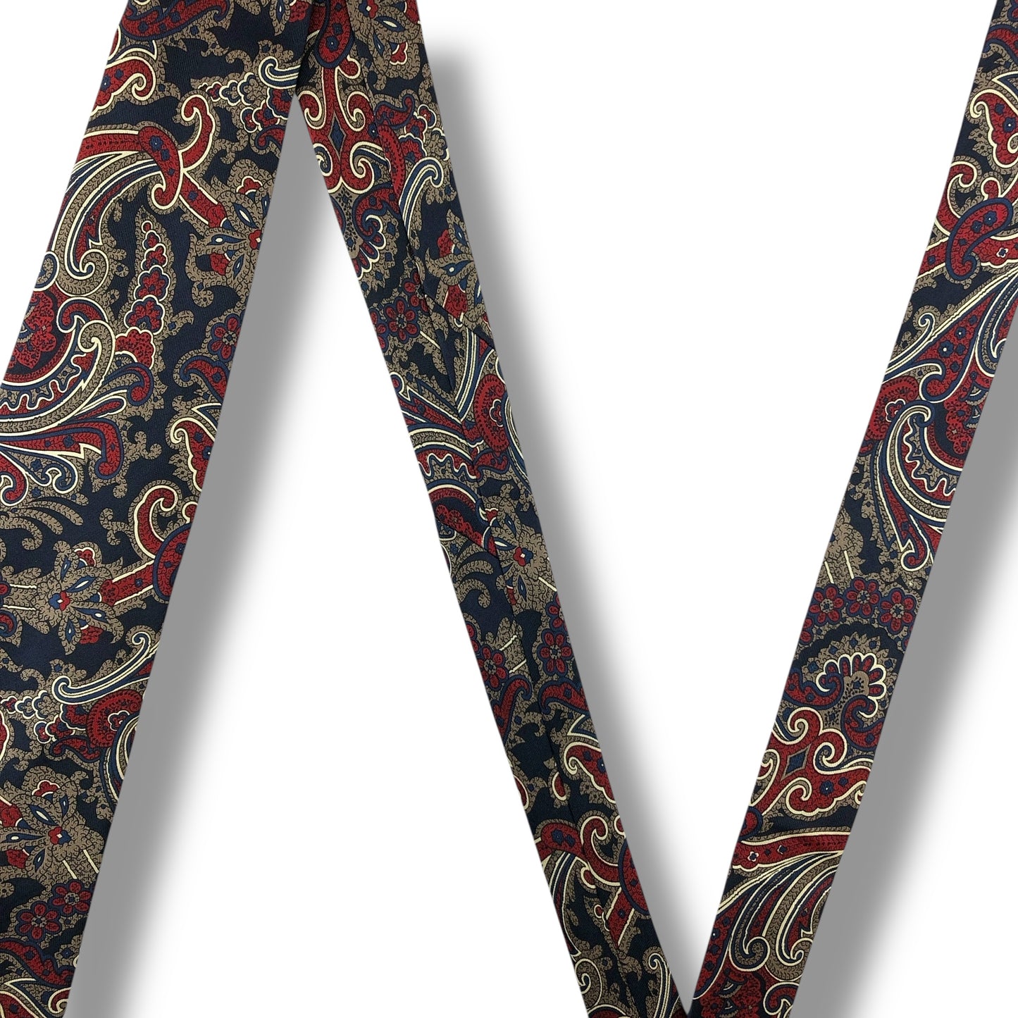 【7482】美品！アクアスキュータム　ネクタイ　ネイビー系　レッド系