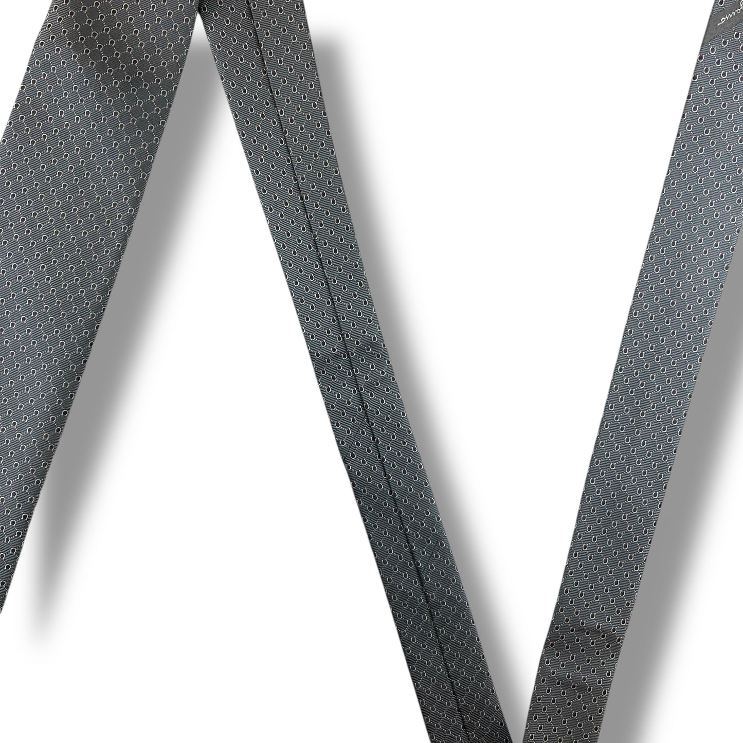 【7485】良品！サルヴァトーレフェラガモ　ネクタイ　グレー系　ガンチーニ柄