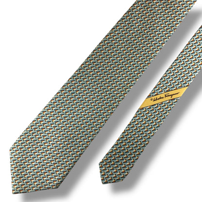 【7518】美品！サルヴァトーレフェラガモ　ネクタイ　ライトグリーン系