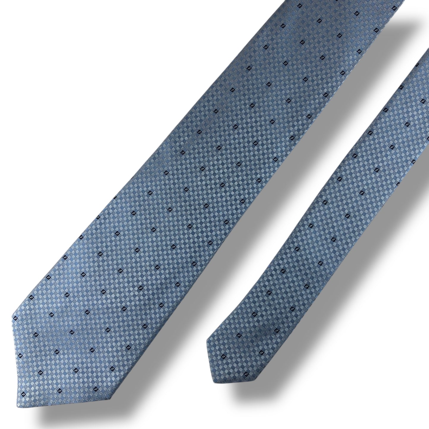 【7528】美品！フェンディ　ネクタイ　水色系 FF柄　